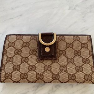 Gucci monogram wallet